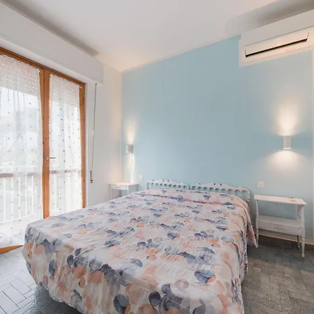La Sirenetta By Interhome דירה לידו די קאמאיורה