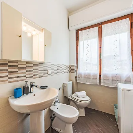 La Sirenetta By Interhome Apartment Lido di Camaiore