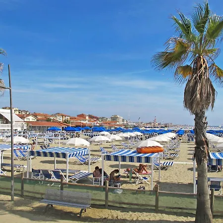 Apartment La Sirenetta By Interhome Lido di Camaiore